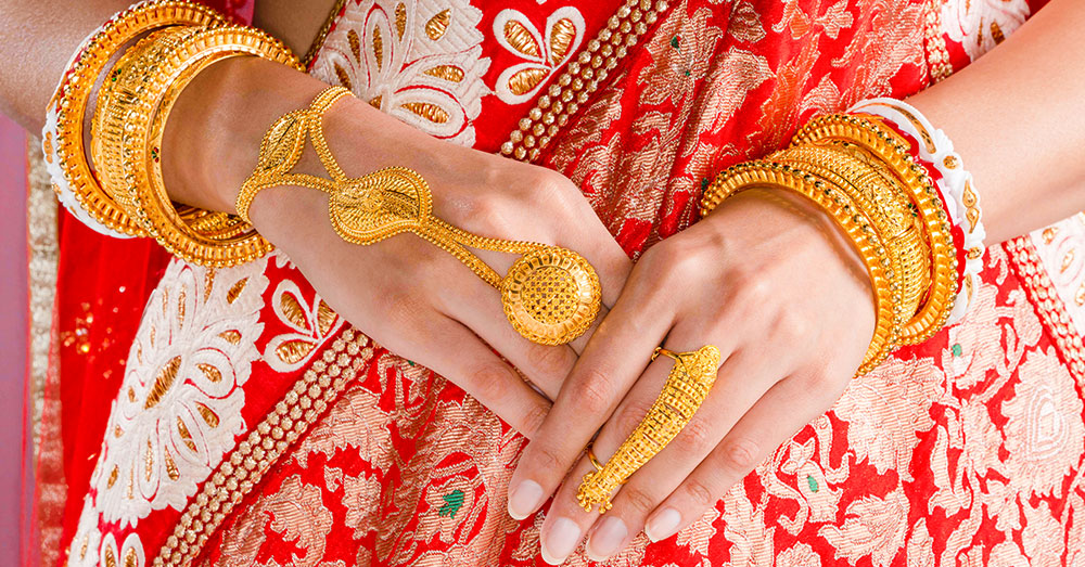 Yellow Gold Haath Phool, Bangles, Sakha, Pola, Ring